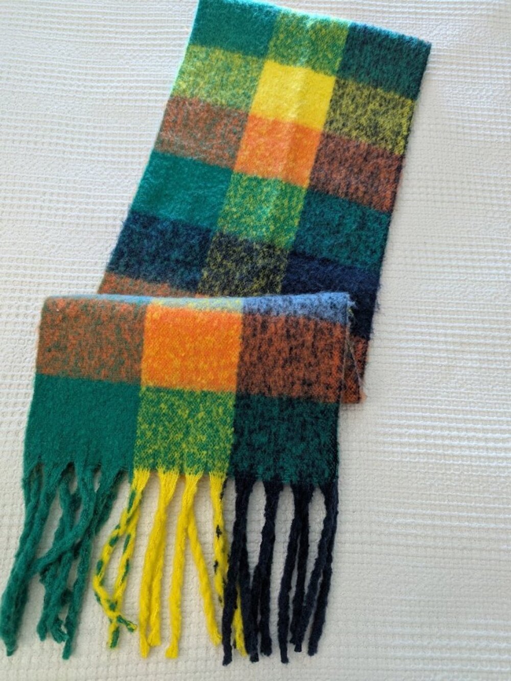 Plaid Scarf Multicolor Fuzzy Fringe Oversized Le31 Par Simons Y2K - Picture 6 of 7